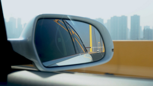 4K车辆行驶后视镜第一视角车窗外风景城市行车视频