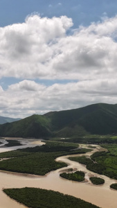 高清竖屏航拍四川阿坝黄河第一湾早晨视频