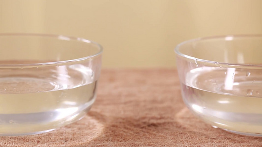 透明反光玻璃碗餐具视频