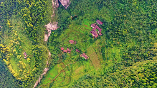 重庆武隆天坑地缝天生三桥视频