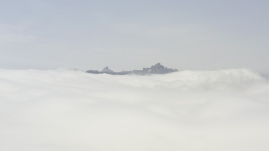 青岛大珠山风景区平流雾视频