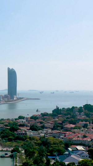 厦门城市海岸线航拍城市天际线30秒视频