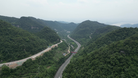 航拍祖国壮丽山川风景蓝天白云视频