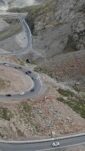 蜿蜒盘山公路视频