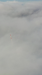 航拍云雾里的风车合集新能源视频