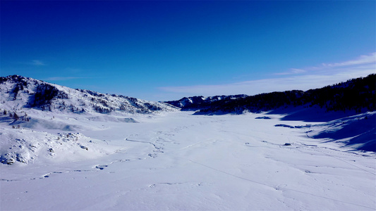 8K航拍新疆雪域高原视频