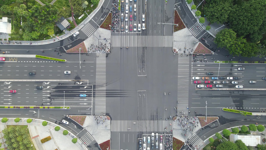 城市交通拥堵车辆行驶高架桥高峰期航拍视频