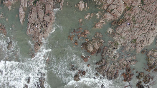 大海海浪沙滩礁石海洋航拍视频