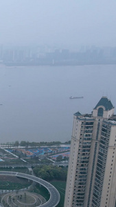 航拍武汉杨泗港长江大桥和交通视频素材机动车视频