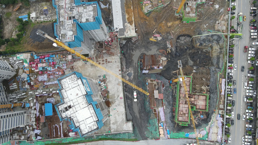 城市房地产高楼建筑施工现场航拍视频