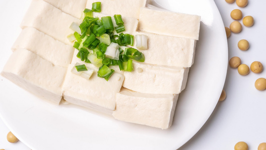 传统食品豆腐食材配菜4k滑轨平移视频