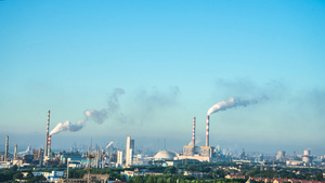 8K实拍化工厂污染排放空气污染延时摄影10秒视频