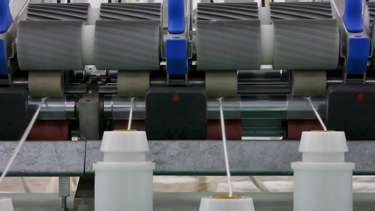 一家纺织厂的线条生产视频