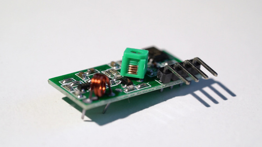 Arduino电子部件的接收器和发射机模块视频