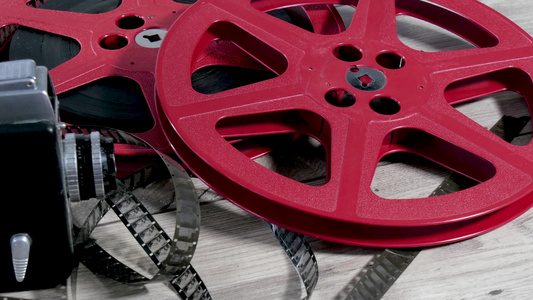 16毫米配胶卷电影的旧电影摄像头视频