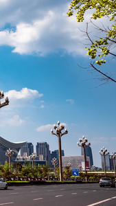 成都地标环球金融中心蓝天白云延时摄影城市广告宣传视频
