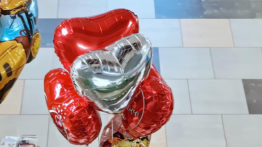 520情人节爱心气球视频