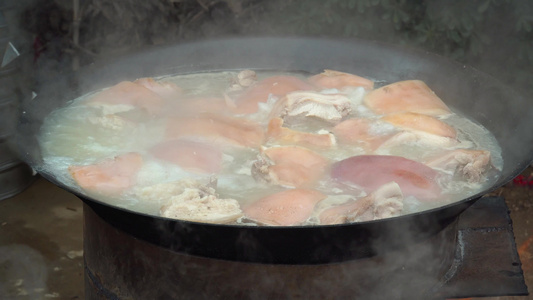 湖南特色美食酥肉制作过程视频