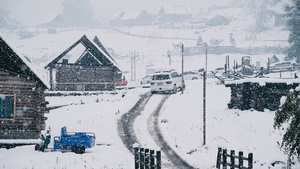 4K禾木契巴罗依村的雪景8秒视频