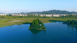 航拍夏日杭州湘湖旅游景区风景一角20秒视频