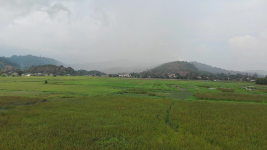 高空空中风景朗卡维热带风景和山地风景视频