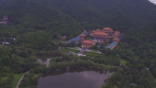 杭州余姚西隐禅寺古建筑古寺庙航拍视频