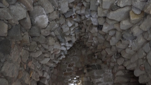 石城堡靠近墙壁和里面13秒视频