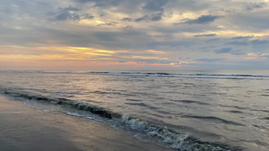 赞德沃特海滩的日落61秒视频