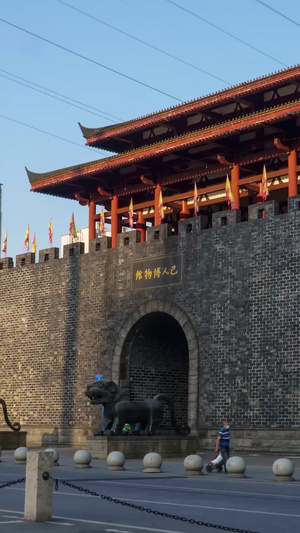 重庆巴国城移动延时城墙延时摄影11秒视频