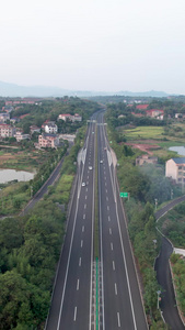 乡村公路自然风光视频