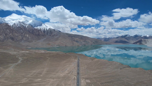 航拍5A旅游景区新疆帕米尔高原全域旅游景区自然风光视频视频