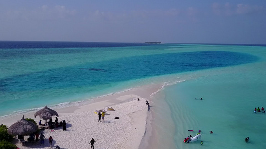 热带热带旅游海滩度假的空中无人驾驶飞机天空蓝色海洋视频