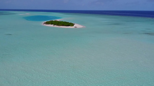 白沙背景蓝绿海航行的伊德利克湾海滩空中空空抽象摘要11秒视频