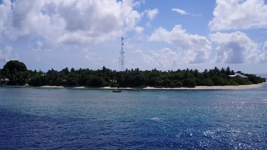 海上海岸海滩航程的无人驾驶飞机飞行性质有清楚的海洋视频