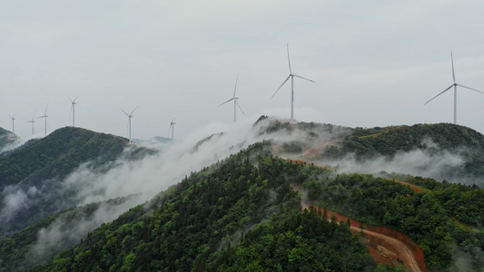 中国山区风力风车发电新能源航拍视频视频