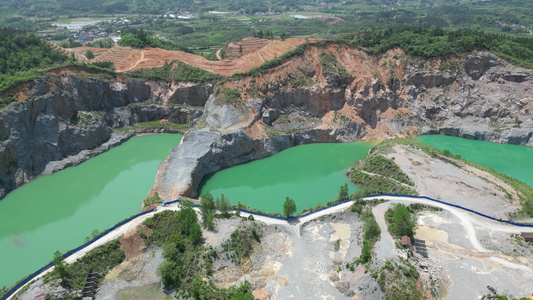 大自然蓝色湖泊沟壑山川航拍 视频