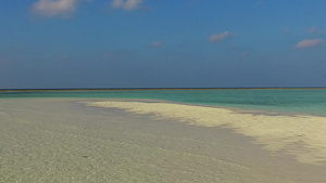 复制完美旅游海滩度假的太空旅行在礁石附近有白色沙质12秒视频