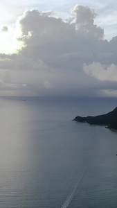 清晨海面上的积雨云深圳杨梅坑视频