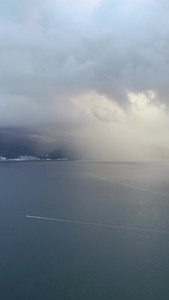 清晨海面上的积雨云深圳杨梅坑视频