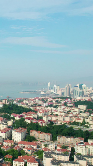 航拍青岛老城区城市风光海天一色58秒视频
