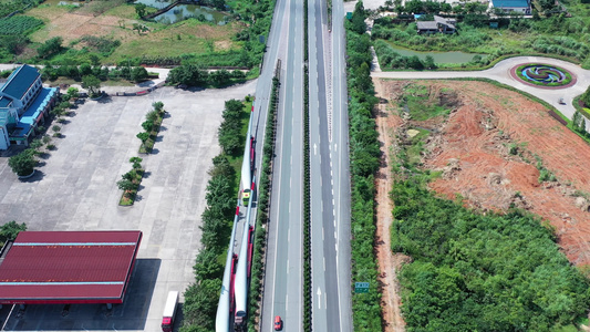 桂林高速公路服务区视频