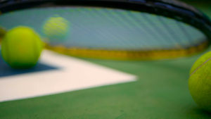 球场上的网球设备体育娱乐概念掌声8秒视频