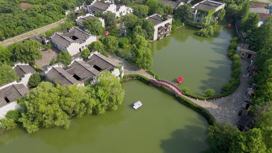 航拍武汉郊外李庄古镇明清古建筑群和园林视频