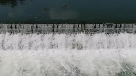 河流瀑布流水水花飞溅视频