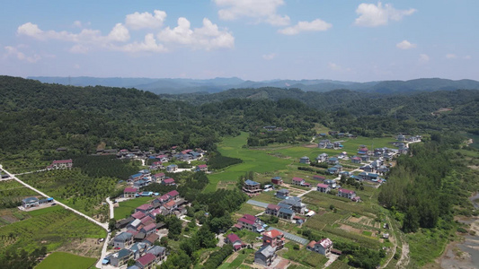 航拍美丽乡村农村村落视频