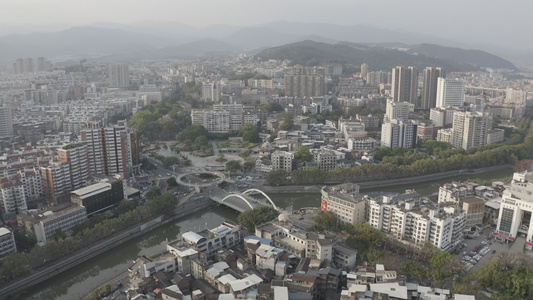 福建省龙岩市新罗区南城街道登高山公园航拍视频