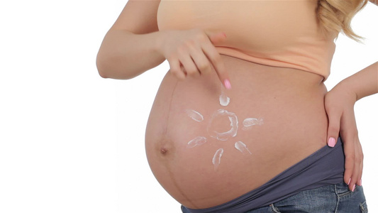 阳光照在怀孕的肚子上视频