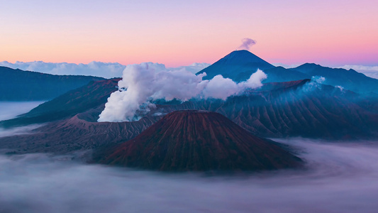 美丽的火山日出时间消逝标志性自然旅行地点东雅瓦印度视频