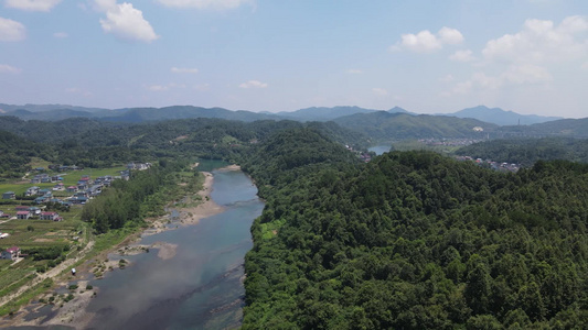 航拍高山森林自然风光视频