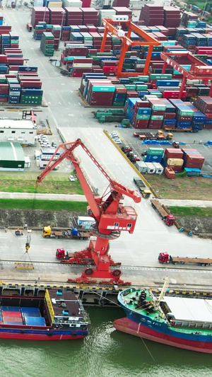 贸易货柜码头港口集装箱40秒视频